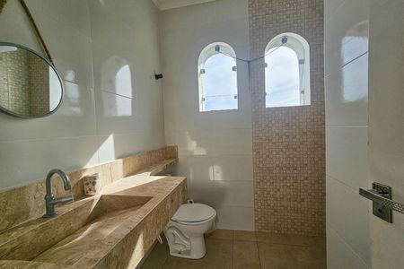 Casa para alugar com 2000m², 4 quartos e 6 vagas