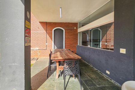 Casa para alugar com 2000m², 4 quartos e 6 vagas