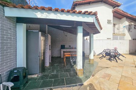 Casa para alugar com 2000m², 4 quartos e 6 vagas