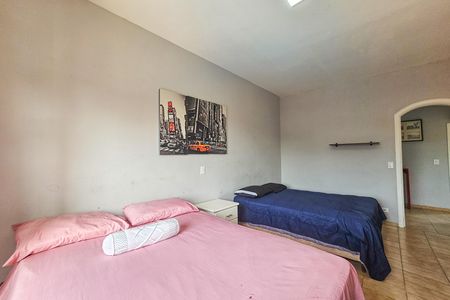 Casa para alugar com 2000m², 4 quartos e 6 vagas