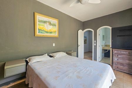 Casa para alugar com 2000m², 4 quartos e 6 vagas