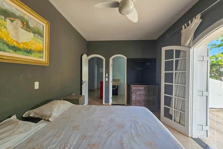 Casa para alugar com 2000m², 4 quartos e 6 vagas