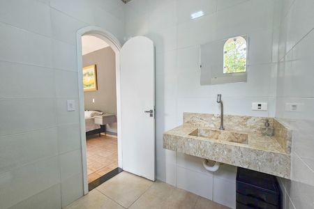 Casa para alugar com 2000m², 4 quartos e 6 vagas