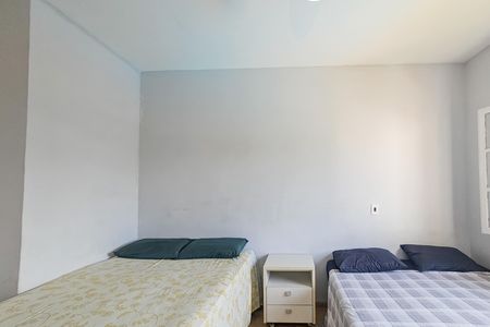 Casa para alugar com 2000m², 4 quartos e 6 vagas