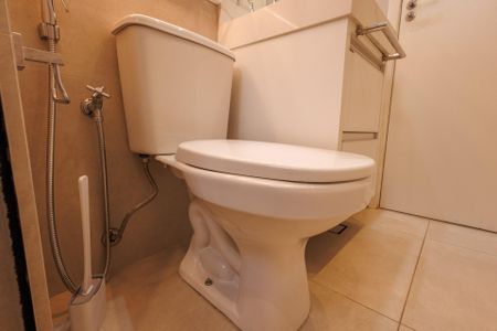 Apartamento para alugar com 65m², 2 quartos e 1 vaga Apartamento para alugar com 65m², 2 quartos e 1 vagaBanheiro da Suíte