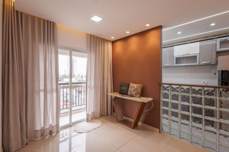 Apartamento para alugar com 65m², 2 quartos e 1 vaga Apartamento para alugar com 65m², 2 quartos e 1 vagaSala