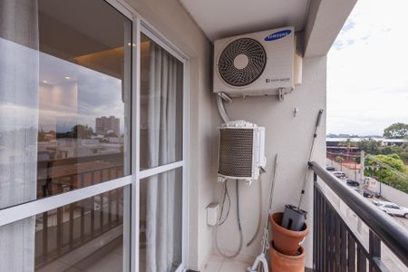 Varanda da sala de apartamento para alugar com 2 quartos, 65m² em Vila Jaboticabeira, Taubaté