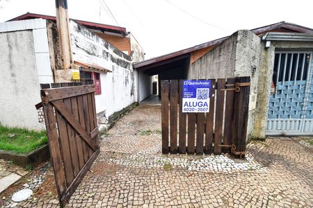 Casa para alugar com 150m², 2 quartos e 1 vagaFachada / Placa