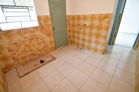Sala de casa para alugar com 2 quartos, 150m² em Parque São Quirino, Campinas