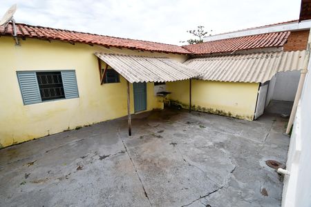 Casa para alugar com 150m², 2 quartos e 1 vagaQuintal