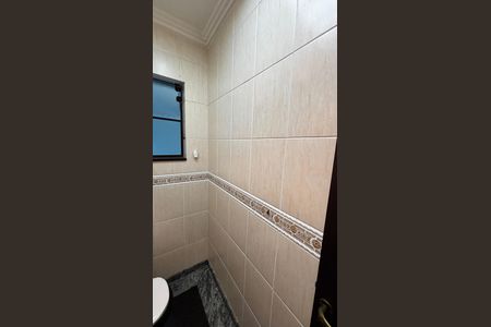 Casa à venda com 536m², 4 quartos e 11 vagas Casa à venda com 536m², 4 quartos e 11 vagasLavabo