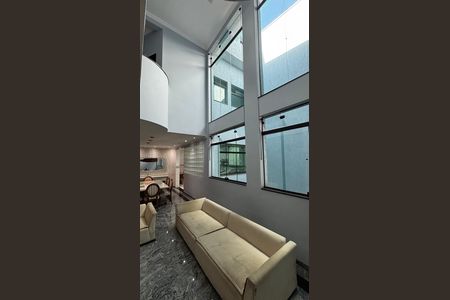 Casa à venda com 536m², 4 quartos e 11 vagas Casa à venda com 536m², 4 quartos e 11 vagasSala de Estar