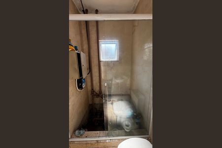 Casa à venda com 536m², 4 quartos e 11 vagas Casa à venda com 536m², 4 quartos e 11 vagasPiscina - Banheiro