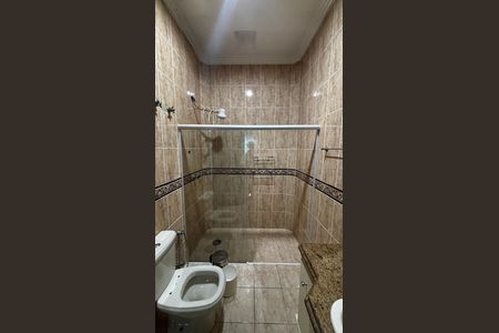 Casa à venda com 536m², 4 quartos e 11 vagas Casa à venda com 536m², 4 quartos e 11 vagasBanheiro da Suíte 2