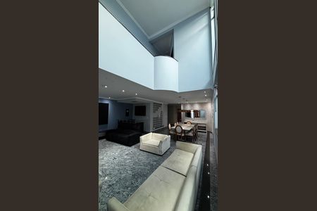 Casa à venda com 536m², 4 quartos e 11 vagas Casa à venda com 536m², 4 quartos e 11 vagasSala de Estar