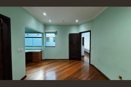Casa à venda com 536m², 4 quartos e 11 vagas Casa à venda com 536m², 4 quartos e 11 vagasSuite 2