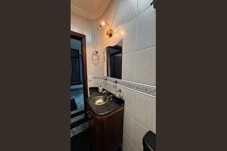 Casa à venda com 536m², 4 quartos e 11 vagas Casa à venda com 536m², 4 quartos e 11 vagasLavabo