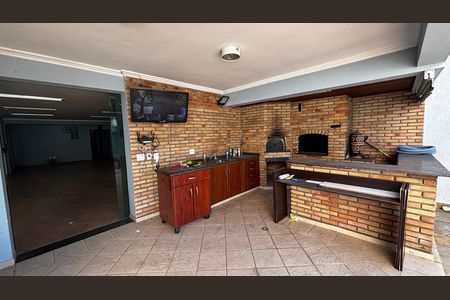 Casa à venda com 536m², 4 quartos e 11 vagas Casa à venda com 536m², 4 quartos e 11 vagasChurrasqueira - Quintal