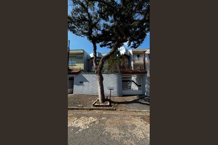 Casa à venda com 536m², 4 quartos e 11 vagas Casa à venda com 536m², 4 quartos e 11 vagasFachada