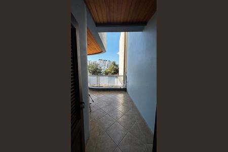Casa à venda com 536m², 4 quartos e 11 vagas Casa à venda com 536m², 4 quartos e 11 vagasVaranda