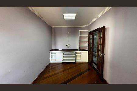 Casa à venda com 536m², 4 quartos e 11 vagas Casa à venda com 536m², 4 quartos e 11 vagasSala 2
