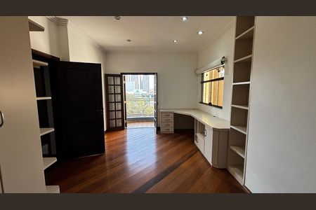 Casa à venda com 536m², 4 quartos e 11 vagas Casa à venda com 536m², 4 quartos e 11 vagasSuite 3