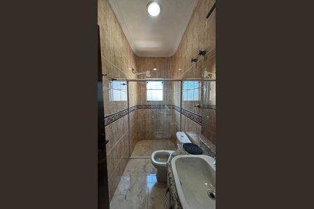 Casa à venda com 536m², 4 quartos e 11 vagas Casa à venda com 536m², 4 quartos e 11 vagasBanheiro social