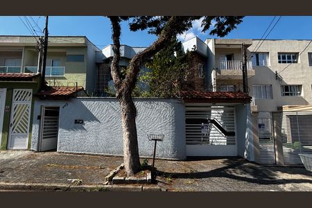 Casa à venda com 536m², 4 quartos e 11 vagas Casa à venda com 536m², 4 quartos e 11 vagasFachada
