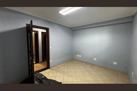 Casa à venda com 536m², 4 quartos e 11 vagas Casa à venda com 536m², 4 quartos e 11 vagasQuarto de Serviço