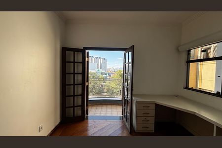 Casa à venda com 536m², 4 quartos e 11 vagas Casa à venda com 536m², 4 quartos e 11 vagasSuite 3