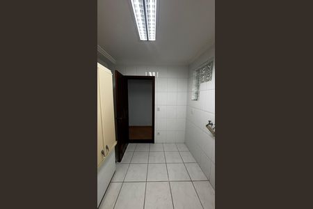 Casa à venda com 536m², 4 quartos e 11 vagas Casa à venda com 536m², 4 quartos e 11 vagasÁrea de Serviço