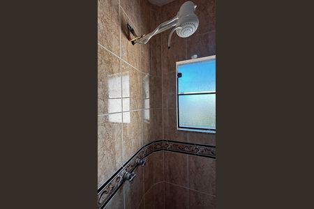 Casa à venda com 536m², 4 quartos e 11 vagas Casa à venda com 536m², 4 quartos e 11 vagasBanheiro social
