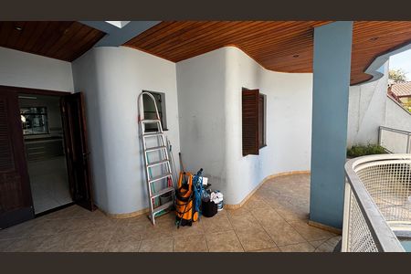Casa à venda com 536m², 4 quartos e 11 vagas Casa à venda com 536m², 4 quartos e 11 vagasVaranda