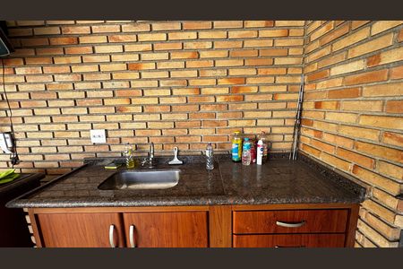 Casa à venda com 536m², 4 quartos e 11 vagas Casa à venda com 536m², 4 quartos e 11 vagasChurrasqueira - Quintal