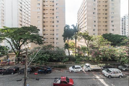 Apartamento para alugar com 36m², 1 quarto e sem vaga Apartamento para alugar com 36m², 1 quarto e sem vagaVaranda