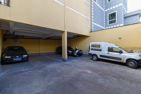 Apartamento para alugar com 45m², 2 quartos e 1 vaga Apartamento para alugar com 45m², 2 quartos e 1 vagaÁrea Comum - Garagem
