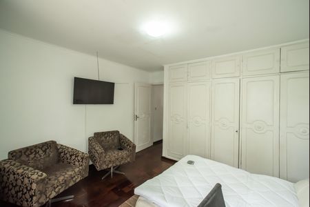 Casa para alugar com 210m², 4 quartos e 2 vagasQuarto 1