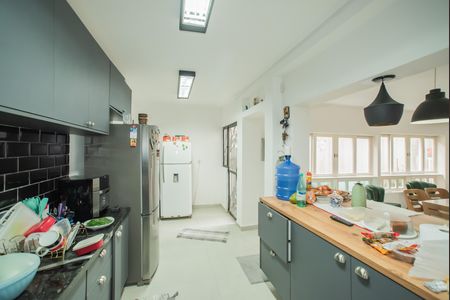 Casa para alugar com 210m², 4 quartos e 2 vagasCozinha