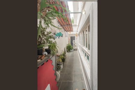 Casa para alugar com 210m², 4 quartos e 2 vagasAcesso lateral