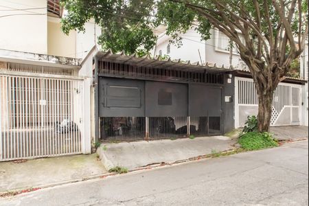 Casa para alugar com 210m², 4 quartos e 2 vagasFachada