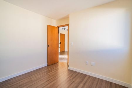 Foto 14 de apartamento à venda com 2 quartos, 41m² em Jardim Esmeraldina, Campinas