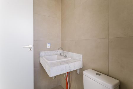 Apartamento à venda com 82m², 2 quartos e 1 vagaBanheiro da Suíte 1