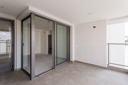 Apartamento à venda com 82m², 2 quartos e 1 vagaVaranda