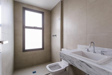 Apartamento à venda com 82m², 2 quartos e 1 vagaBanheiro da Suíte 2