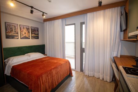 Sala / Quarto - Studio de kitnet/studio à venda com 1 quarto, 38m² em Santo Amaro, São Paulo
