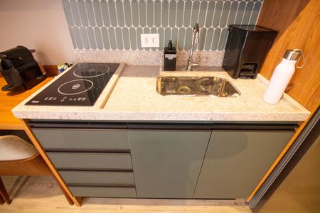 Studio à venda com 38m², 1 quarto e sem vaga Studio à venda com 38m², 1 quarto e sem vagaCozinha - Armários