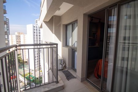 Studio à venda com 38m², 1 quarto e sem vaga Studio à venda com 38m², 1 quarto e sem vagaVaranda