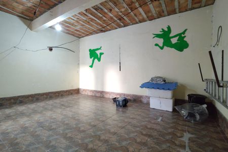 Casa de condomínio à venda com 218m², 5 quartos e 2 vagas Casa de condomínio à venda com 218m², 5 quartos e 2 vagasÁrea comum