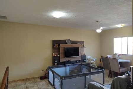 Casa de condomínio à venda com 218m², 5 quartos e 2 vagas Casa de condomínio à venda com 218m², 5 quartos e 2 vagasSala 2 - Casa 2