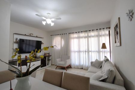 Sala de casa de condomínio à venda com 5 quartos, 218m² em Taquara, Rio de Janeiro